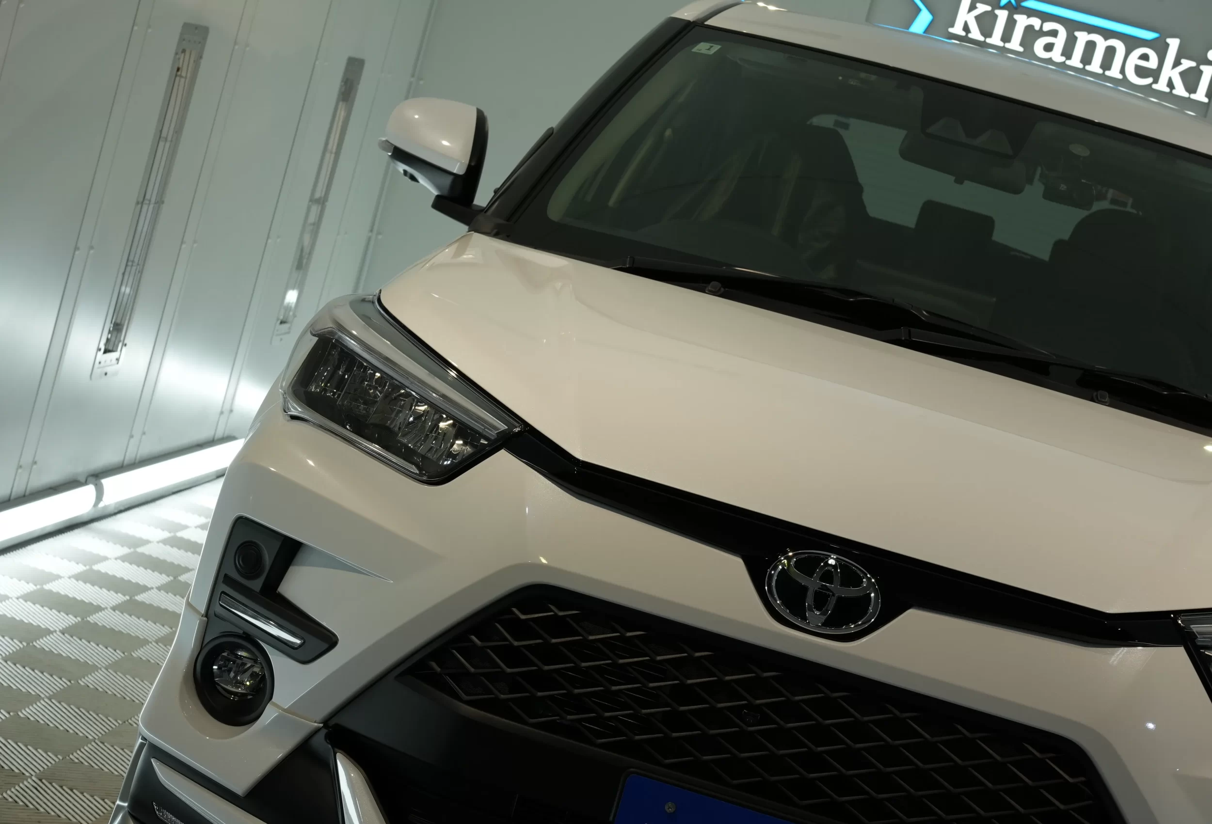 トヨタライズコーティング,セラミックコーティング,サーブフェイス,大阪コーティング専門店,神戸コーティング専門店