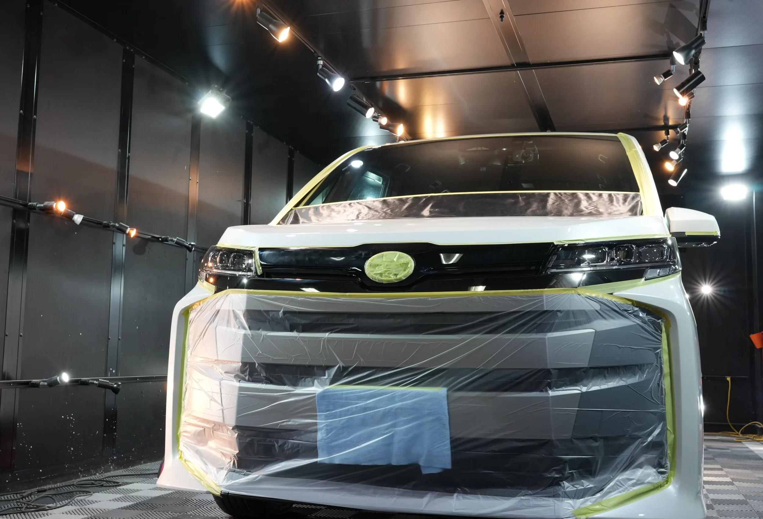 トヨタノアコーティング,サーブフェイス,セラミックコーティング,大阪カーコーティング,神戸カーコーティング