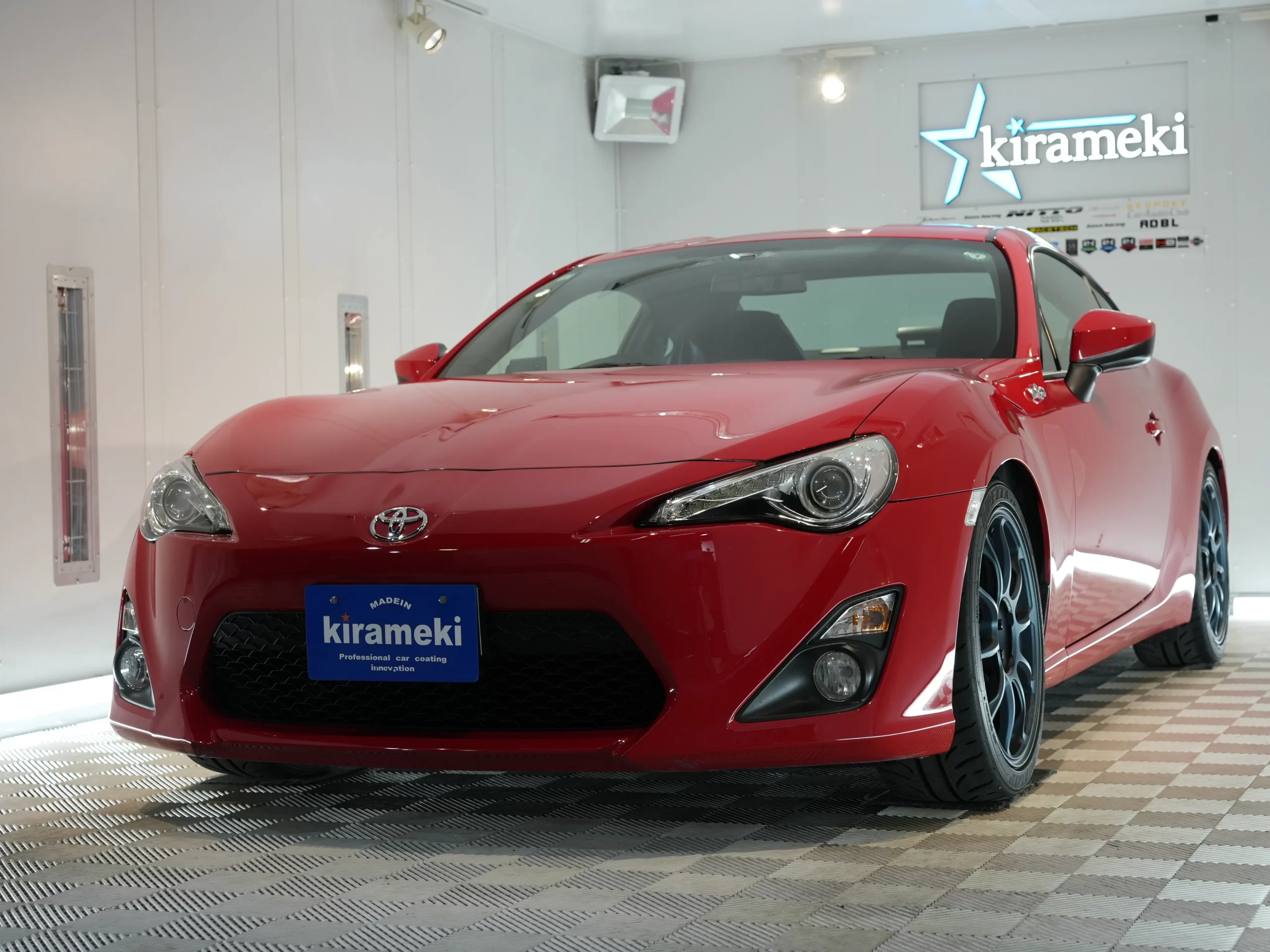 トヨタ８６磨きコーティング,経年車中古車コーティング,大阪カーコーティング,神戸カーコーティング