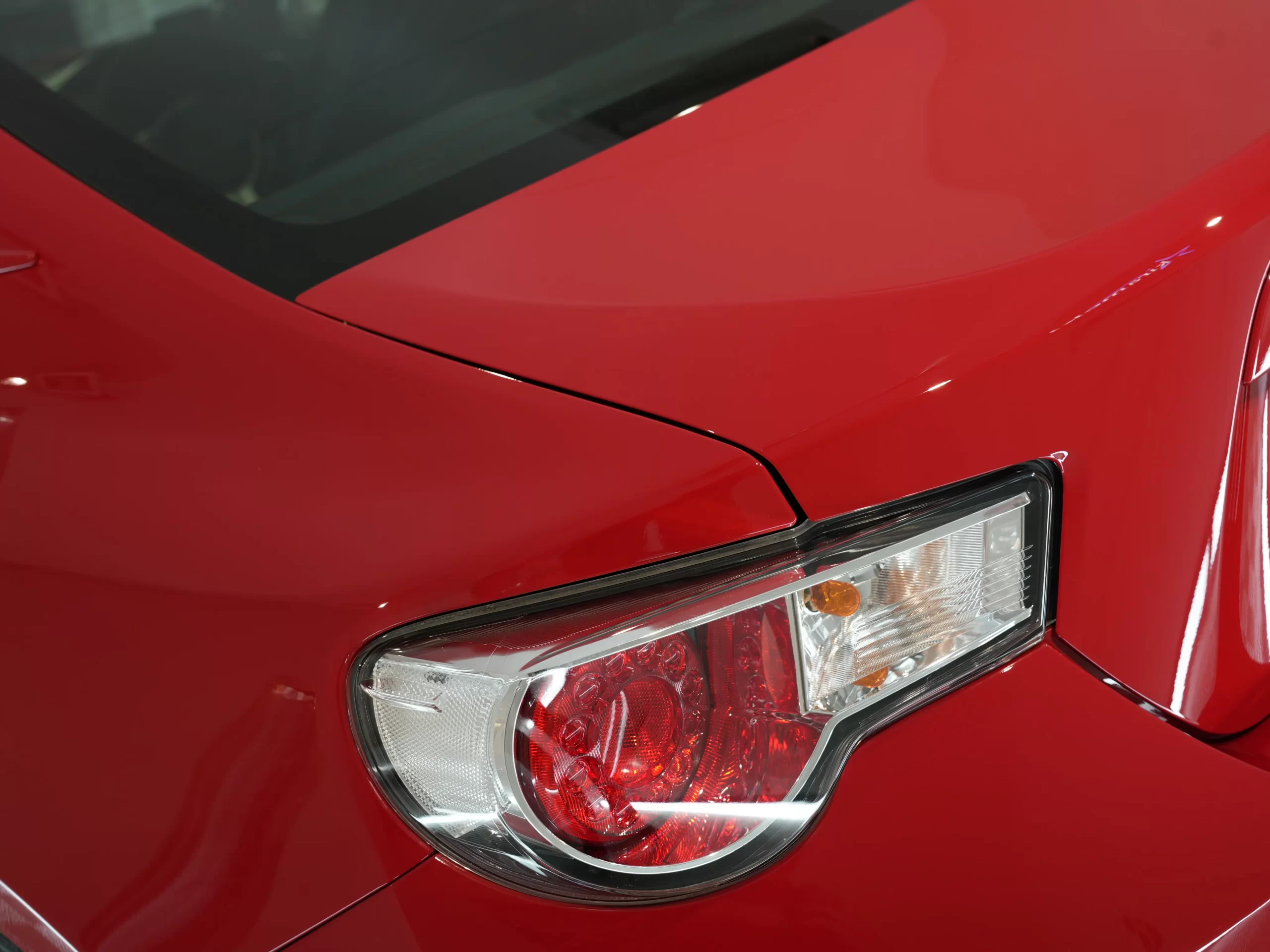 トヨタ８６磨きコーティング,経年車中古車コーティング,大阪カーコーティング,神戸カーコーティング