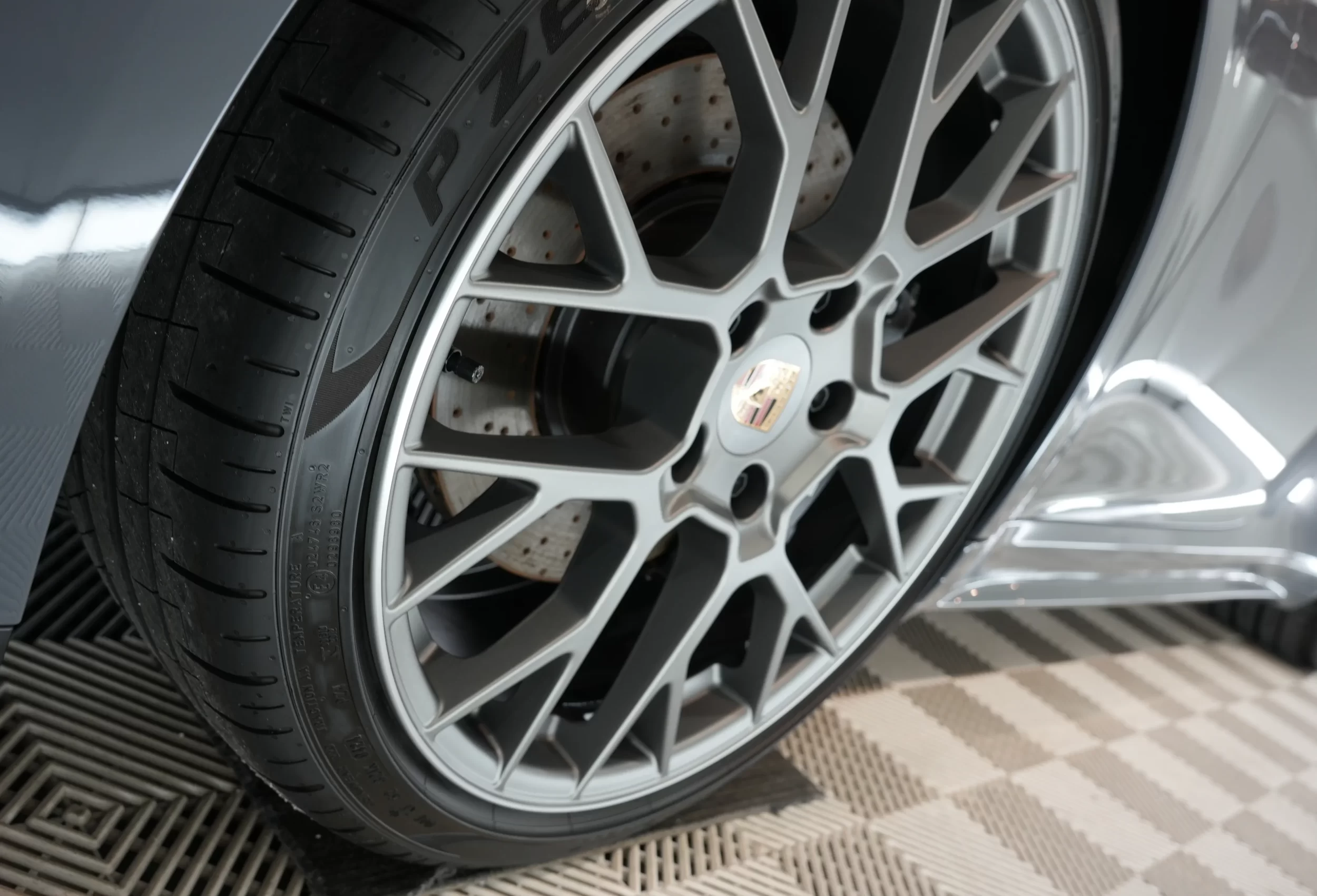 ポルシェコーティング大阪,カレラコーティング,大阪カーコーティング,神戸カーコーティング,ナシオールZR53