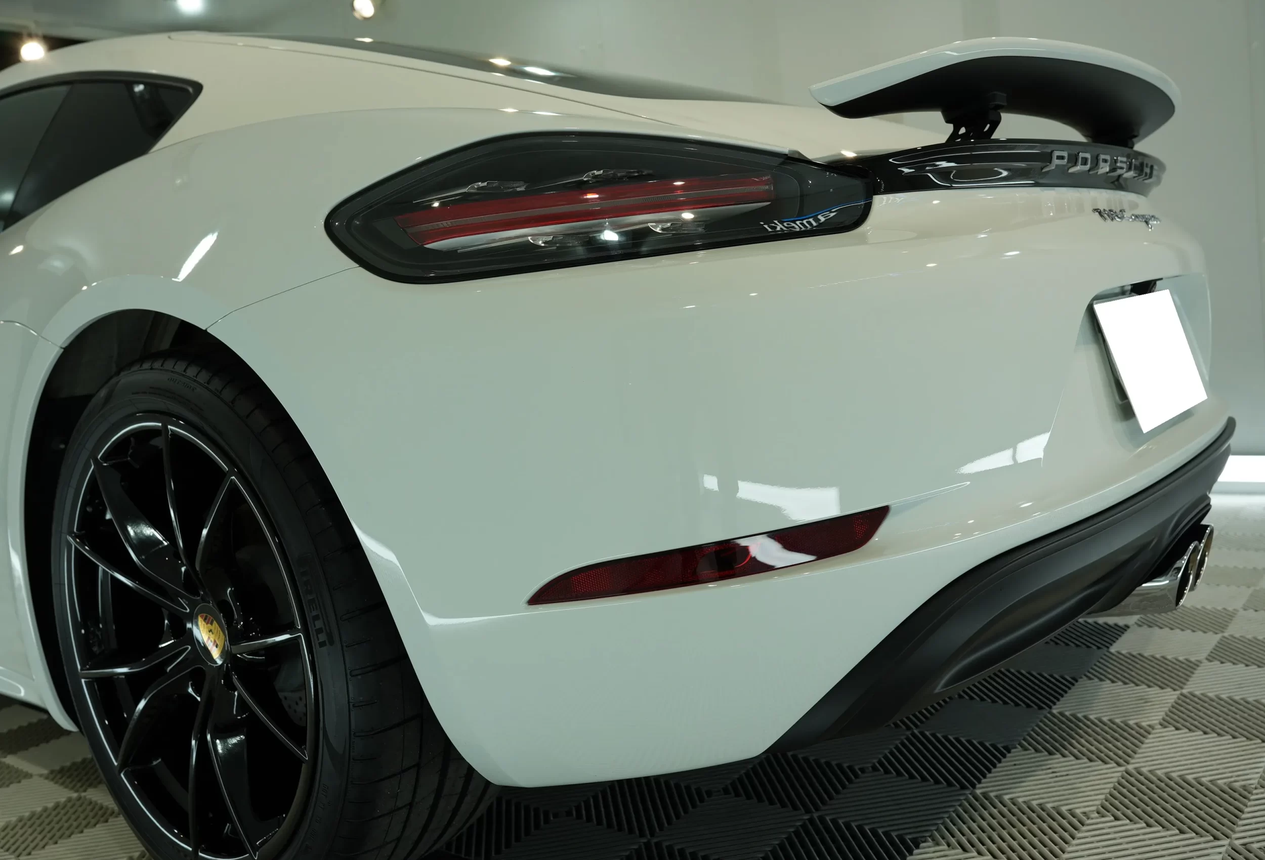 ポルシェ718ケイマンコーティング,大阪カーコーティング,神戸カーコーティング,磨き