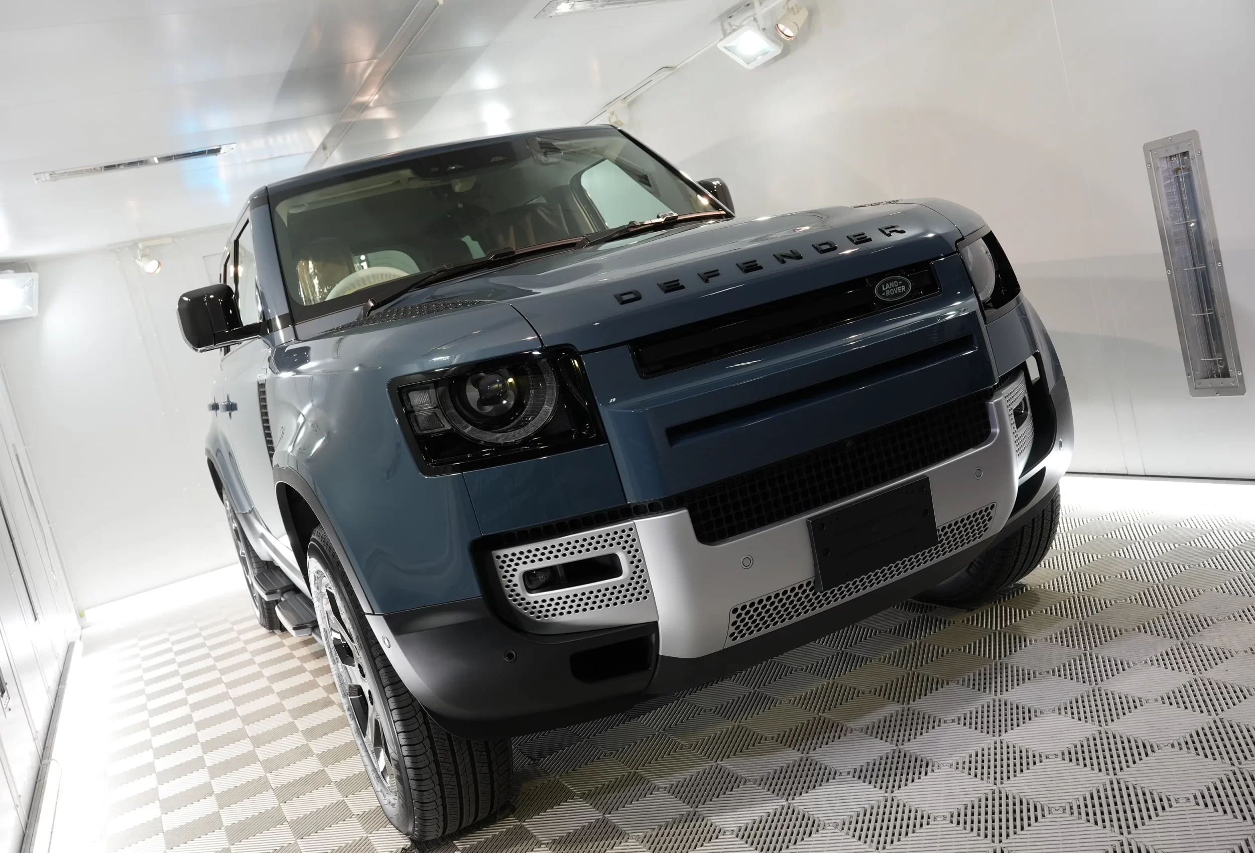 ディフェンダーコーティング,ナシオール,西宮コーティング専門店,大阪コーティング専門店,神戸コーティング専門店