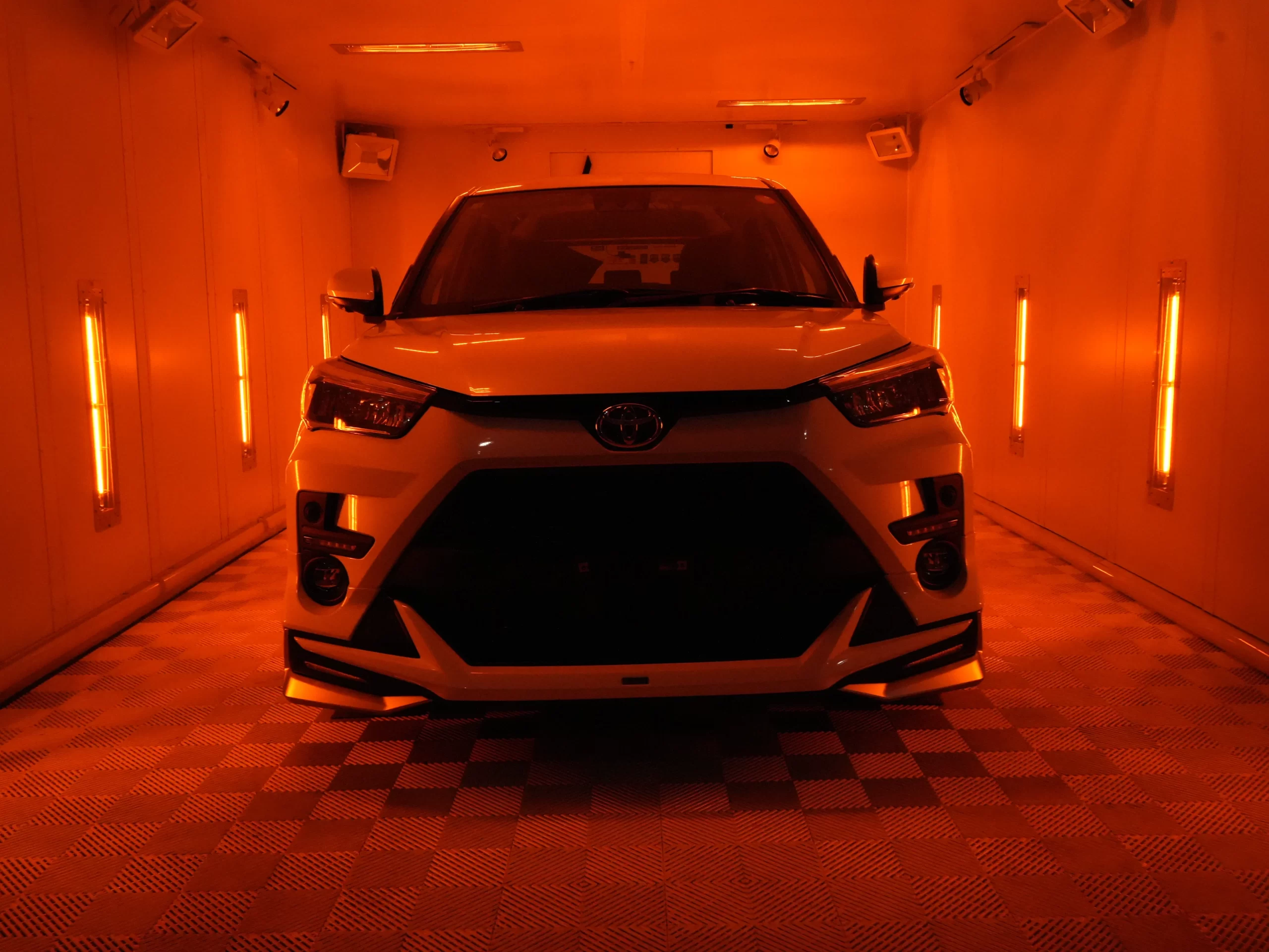 トヨタライズコーティング,大阪コーティング専門店,神戸コーティング専門店,セラミックコーティング,サーブフェイス トヨタライズコーティング,大阪コーティング専門店,神戸コーティング専門店,セラミックコーティング,サーブフェイス