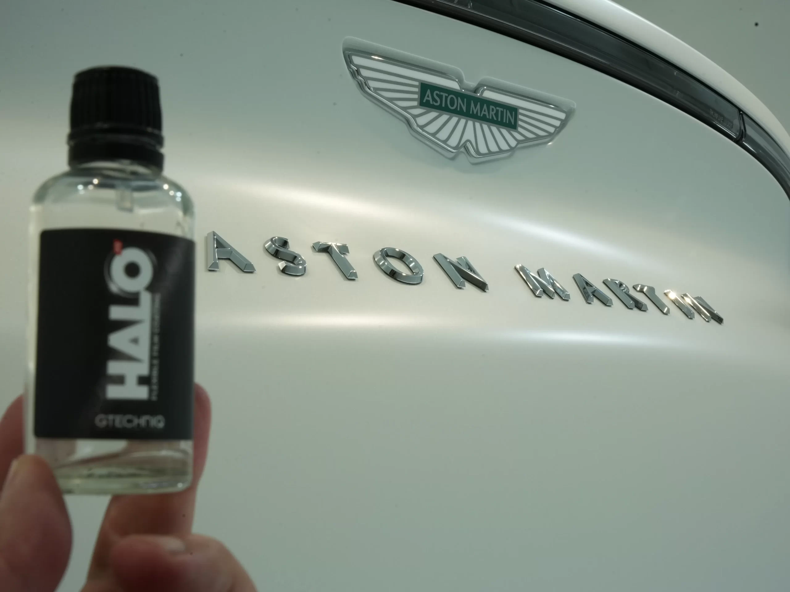 アストンマーティンコーティング,DBXコーティング,大阪コーティング専門店,神戸コーティング専門店