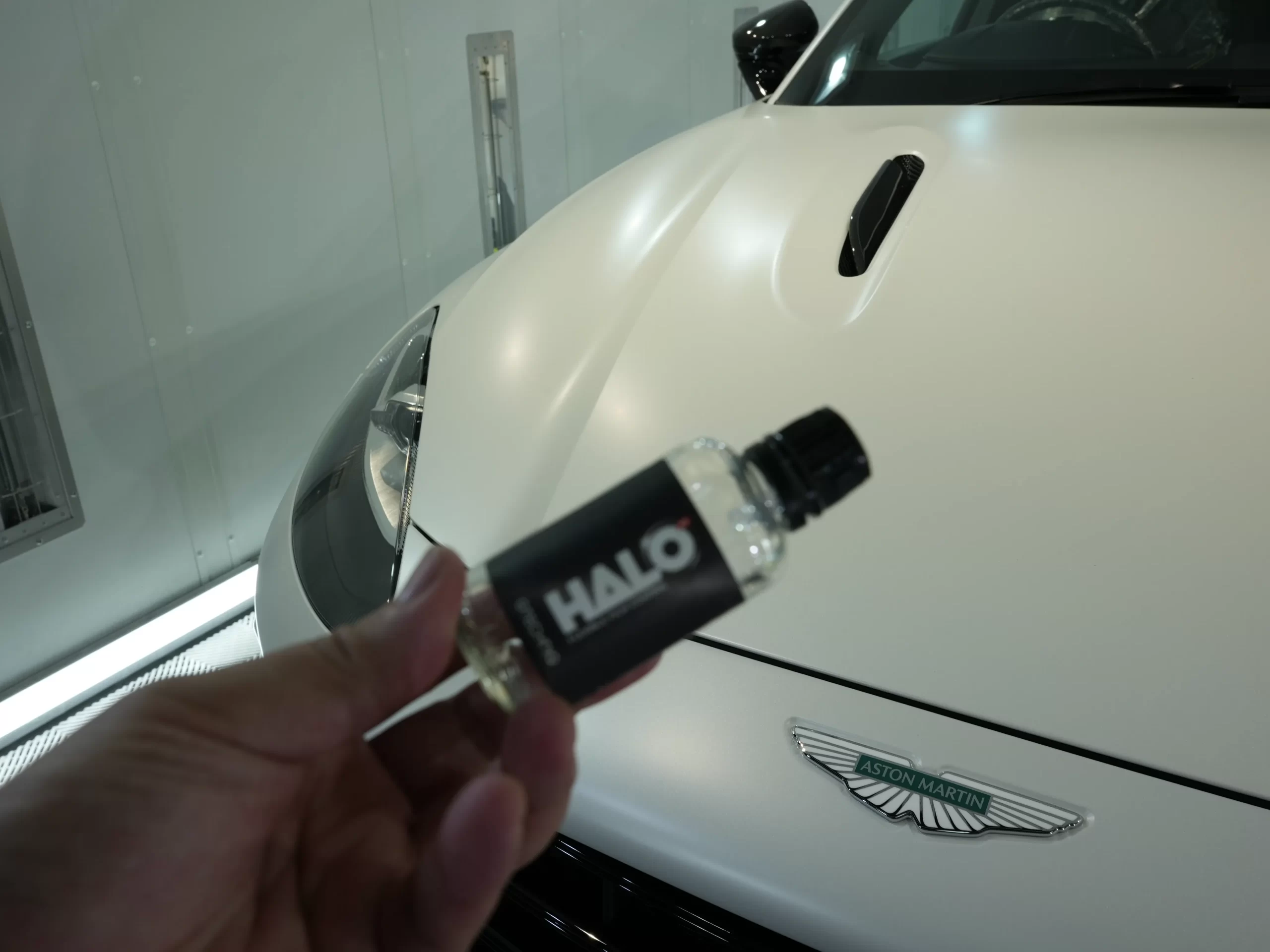 アストンマーティンコーティング,DBXコーティング,大阪コーティング専門店,神戸コーティング専門店