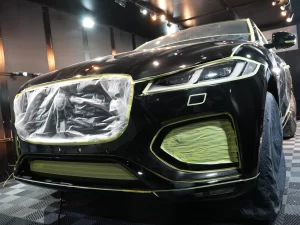 ジャガー F-PACE 下地処理 マスキング養生 兵庫県尼崎市 kirameki