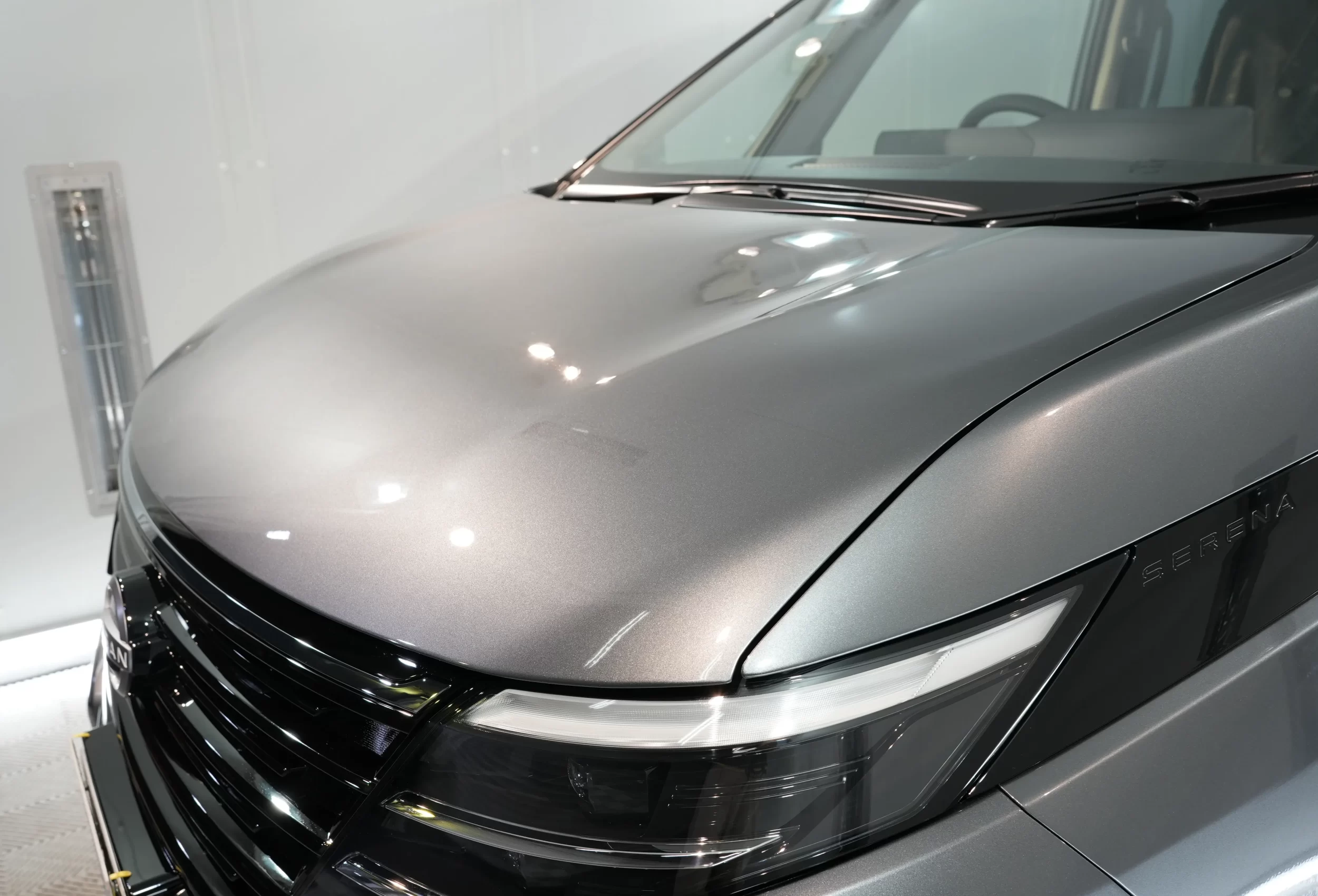 日産 セレナ ボンネット 鏡面研磨 兵庫県尼崎市kirameki